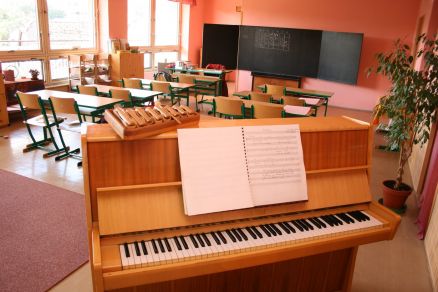 Vítejte na stránkách Základní školy a mateřské školy Nová Ves nad Popelkou